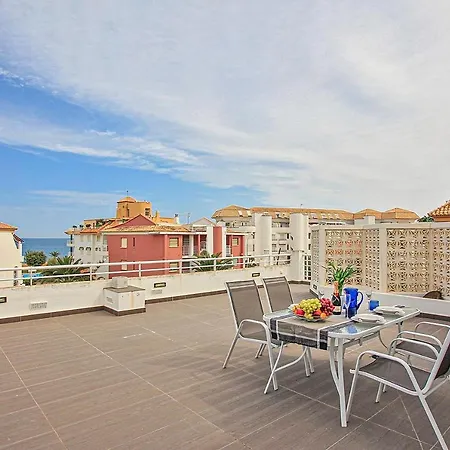 Apartment Luxury 3-bed On The First Beach Line